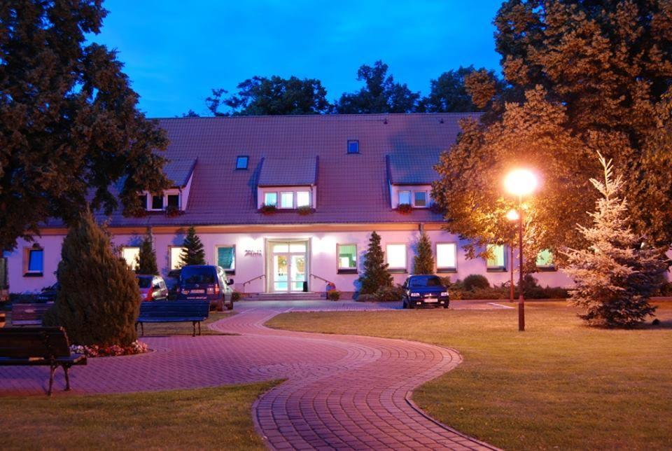 Chrobry Hotel Szprotawa Kültér fotó