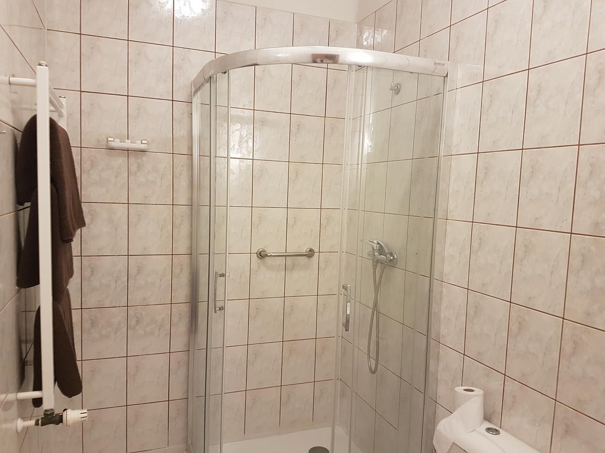 Chrobry Hotel Szprotawa Kültér fotó
