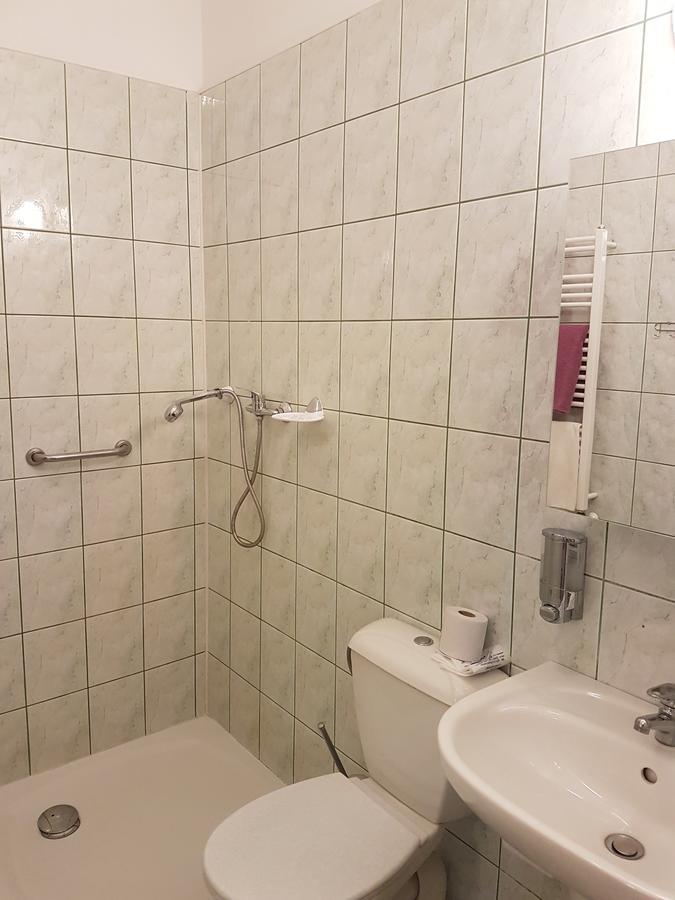 Chrobry Hotel Szprotawa Kültér fotó